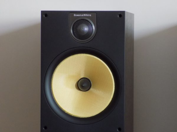 Bowers and Wilkins 683 S2 Speakers