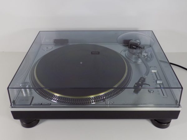 Technics SL-1200G Turntable