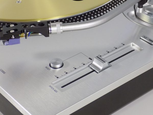 Technics SL-1200G Turntable