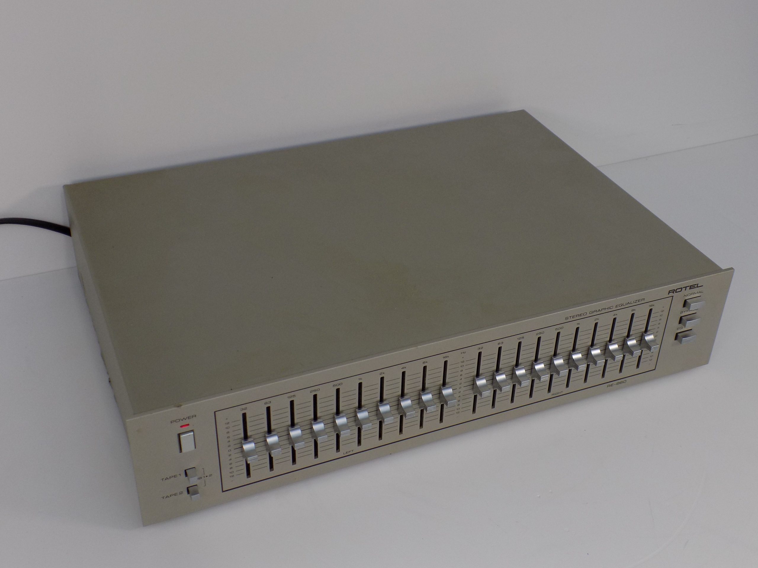 Rotel RE-860 Graphic Equaliser