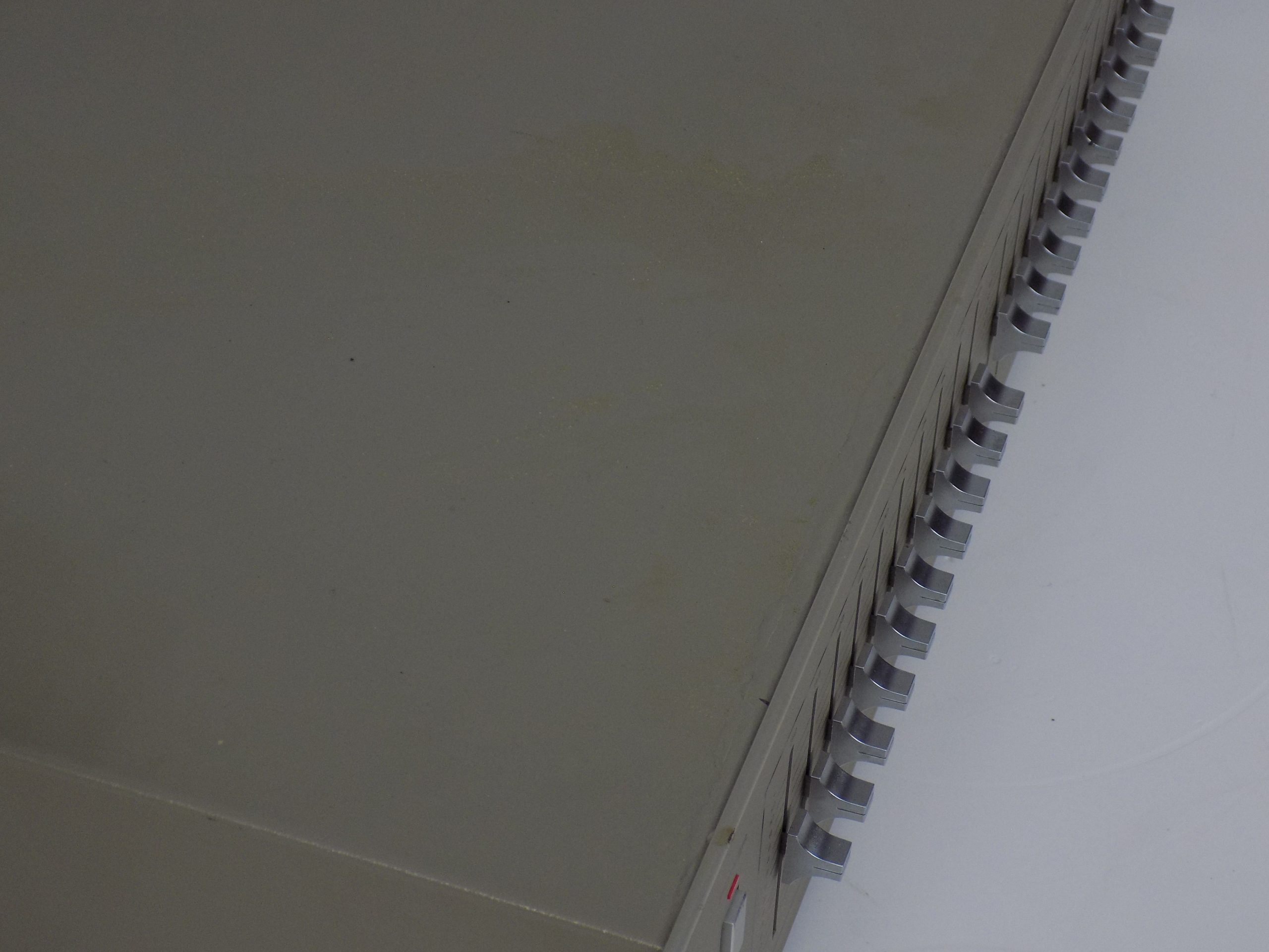 Rotel RE-860 Graphic Equaliser