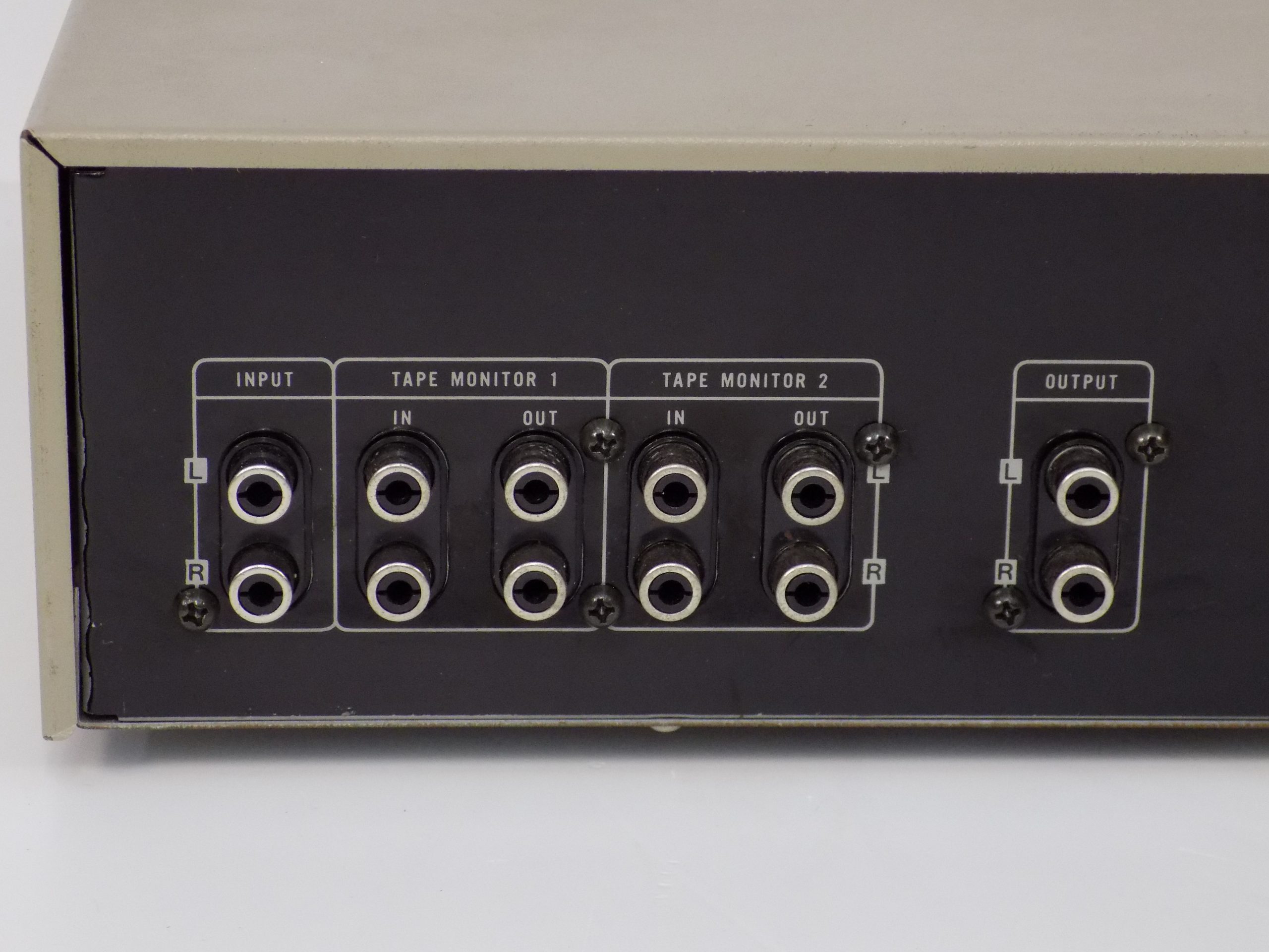 Rotel RE-860 Graphic Equaliser