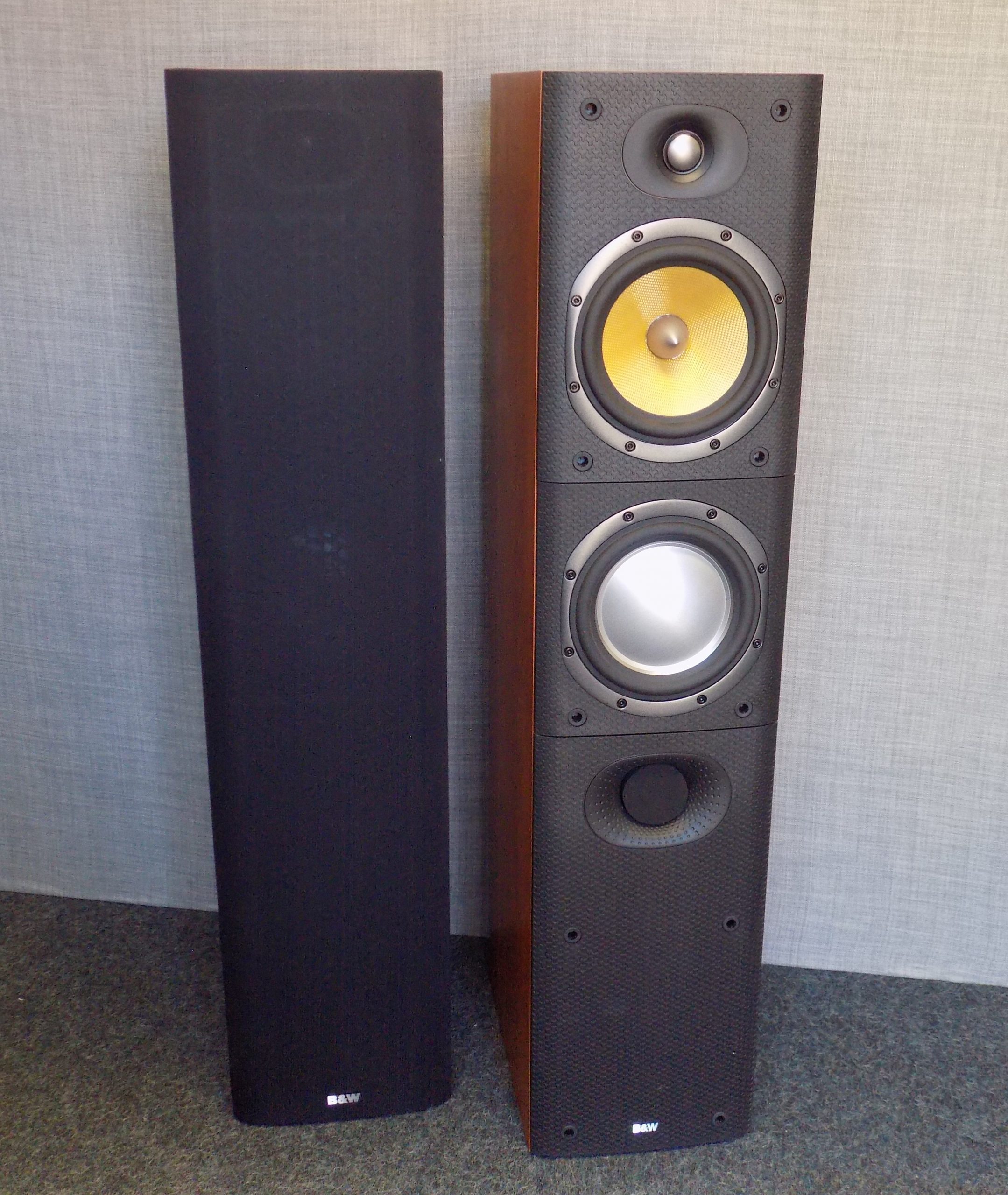 B&W DM603 S3